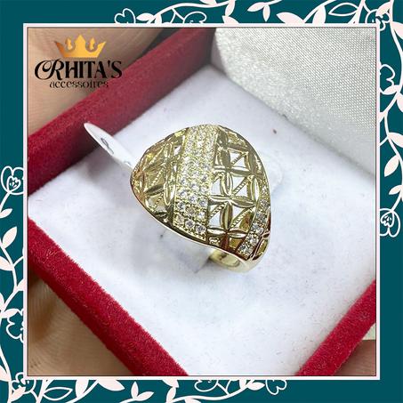 💍 خاتم نسائي بيضاوي مرصّع بالكريستال بتصميم شبكي راقٍ