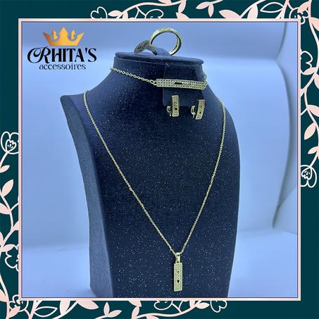 طقم إكسسوارات بتصميم مستطيل مرصّع – أناقة عصرية