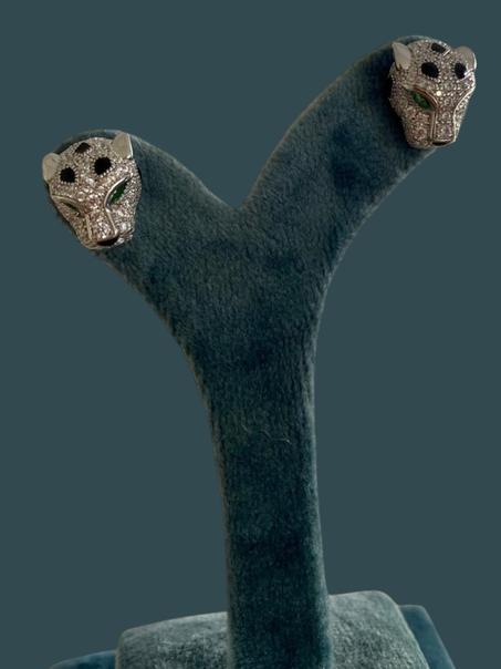 Puces d'oreilles Panthère Cartier