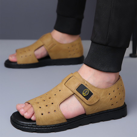 la sandale plate idéale 2025