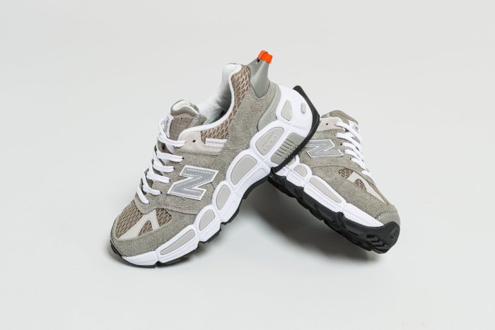 NEW BALANCE 574 YURT X SALEHE BEMBURY