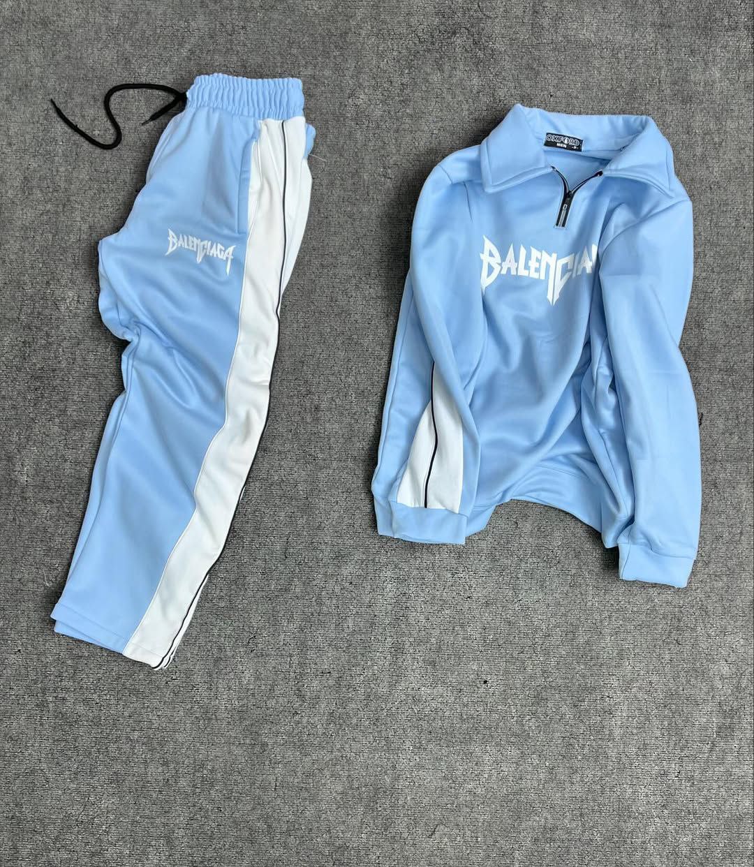 الجديد أنصومبل BALENCIAGA نوعية التوب مونطوني أواخر الموديلات