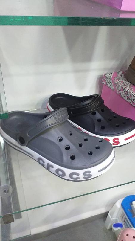 Crocs supérieur