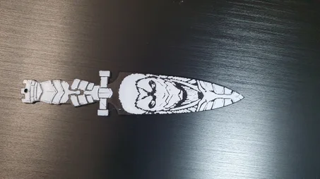porte-clés titan cuirassé-série attack on titan