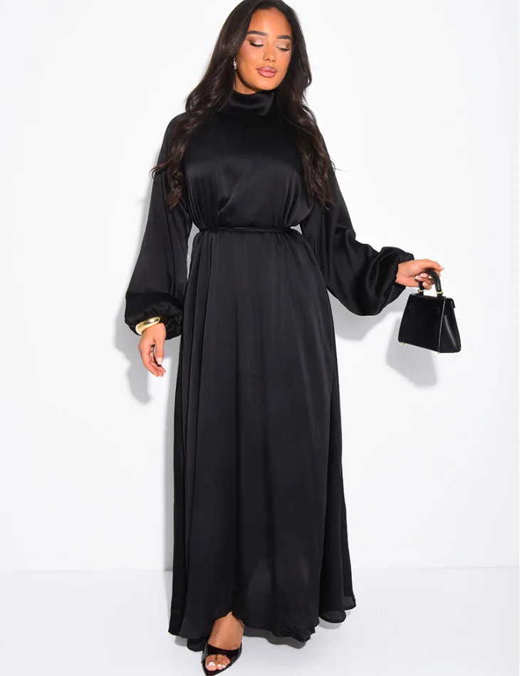 Robe longue en satin col montant à ceinture à la taille amovible