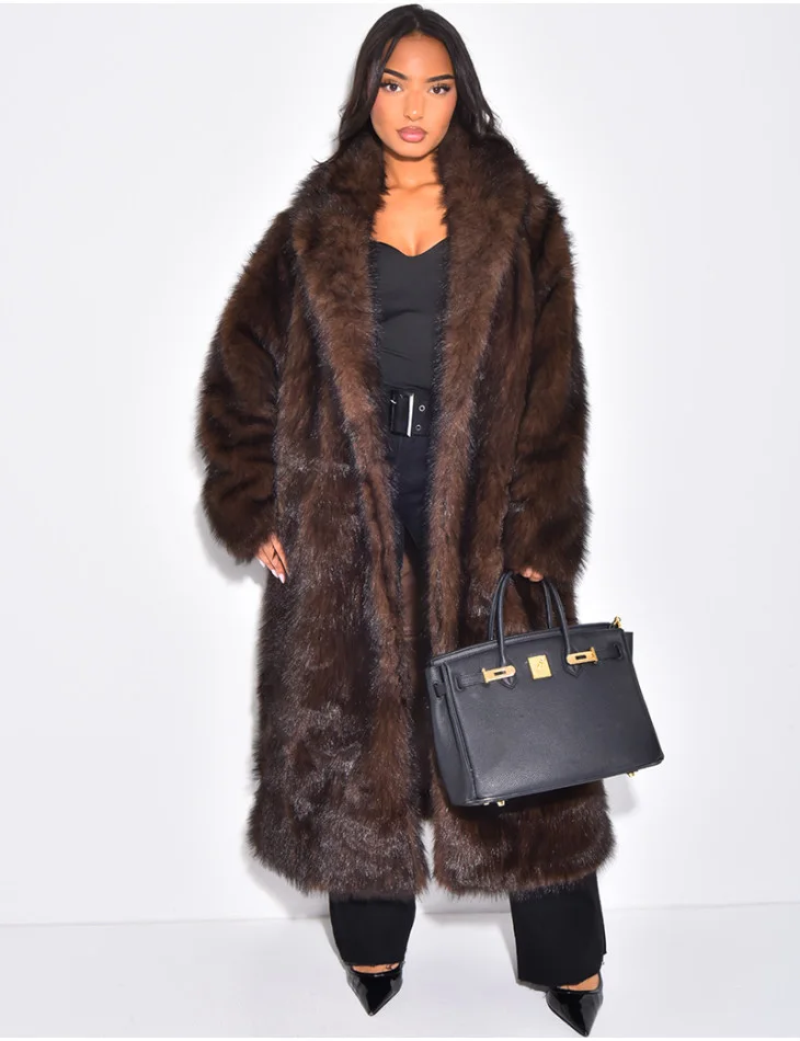 Manteau oversize à fourrure premium