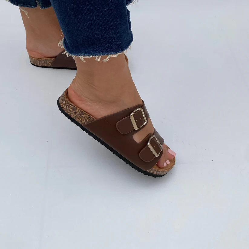 صنادل كاجوال بحزامين بقيمة ممتازة للنساء