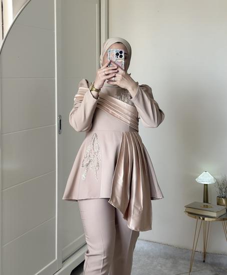 اونسومبل الحسناء