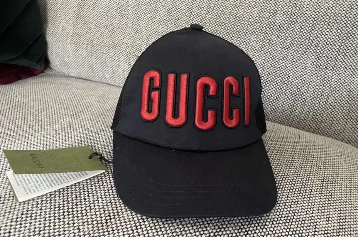 Casquette Trucker GUCCI – Noir & Rouge