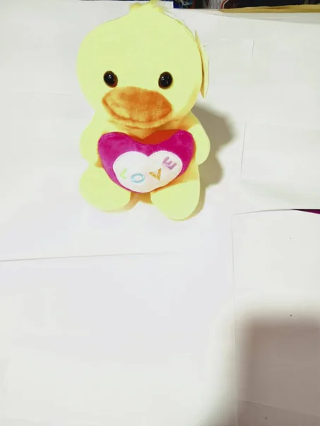 البطة الصفراء "Love"