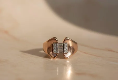 Bague "Étreinte d'Art"
