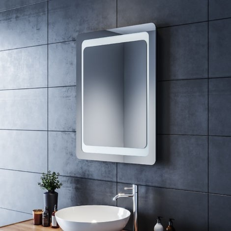 مرآة حمام مضيئة حديثة بمصباح LED