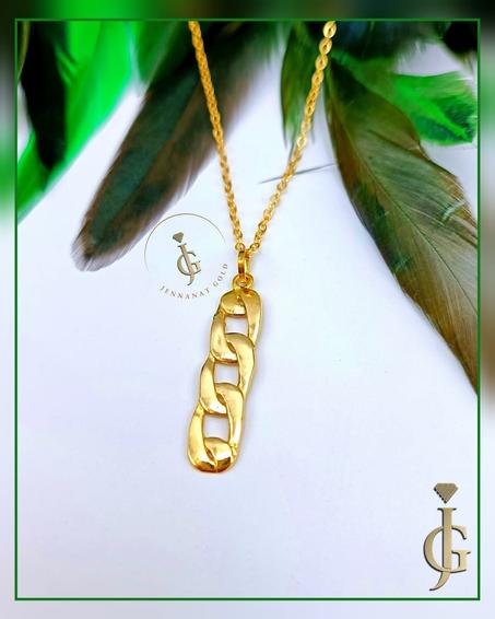 chaine pendentif en or 18 carats