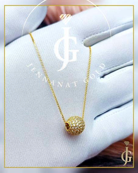 chaine pendentif en or 18 carats