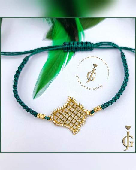 CORDON PENDENTIF AVEC 4 BOULES EN OR 18 CARATS