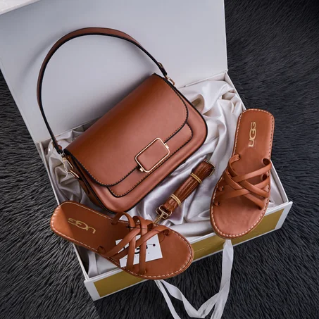 طقم متكامل الحقيبة مع الصندالة 2026