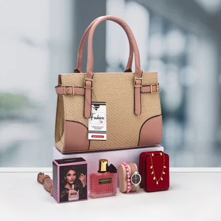 باك نسائي مكون من 5 قطع بستايل راقي وعملي