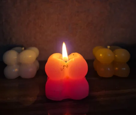 شموع الزهرة المنسمة  🌸
