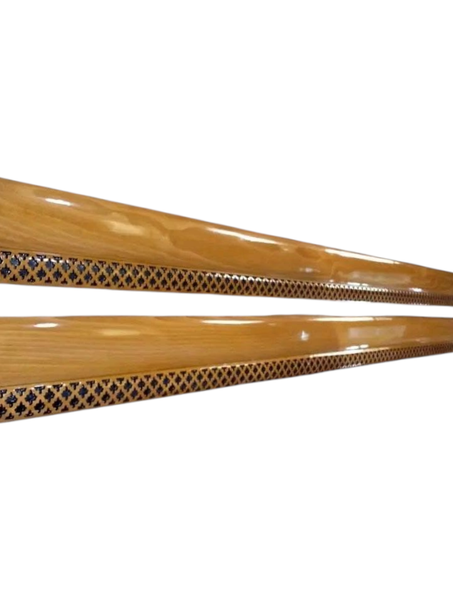 * صالون مغربي بتصميم مبتكر: جمال خشب السابل وفخامة الأناقة الحديثة