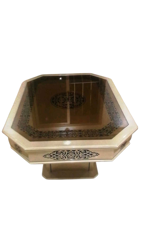 ​الطاولة الفنية: تحفة من التراث والإبداع