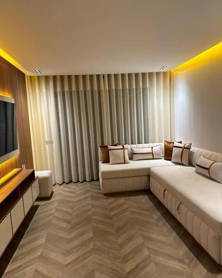 أريكة كبيرة الحجم بثلاثة مقاعد من مخمل تيدي الفاخر مقاس 82 بوصة  غنخمون