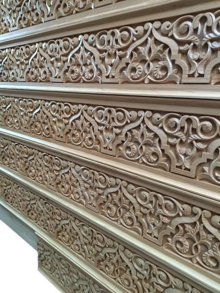 فن الحفر على الخشب: ألواح زخرفية بنمط عربي أصيل