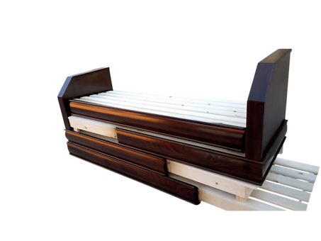 * صالون مغربي بتصميم مبتكر: جمال خشب السابل وفخامة الأناقة الحديثة