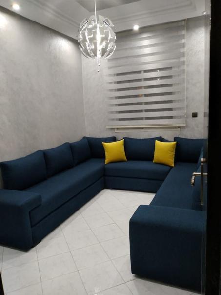 ​صالون مودرن على شكل U: أناقة وراحة لا مثيل لهما