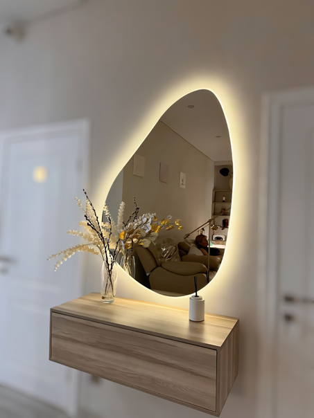 * مرايا مضيئة بتصاميم عصرية: فن وعملية في قطعة واحدة.  * حلول الإضاءة والديكور المتكاملة: مرايا LED مع وحدات تخزين