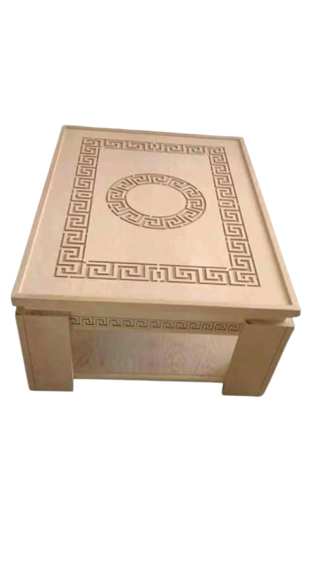 ​جودة عالية: خشب متين ومصقول بعناية، يضمن لك الاستدامة وطول العمر.