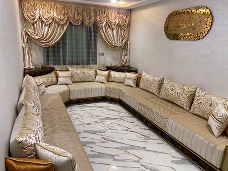 * أريكة "لمسة ملكية" من SMAIL MOBILIER: فخامة الحرفية المغربية العريقة