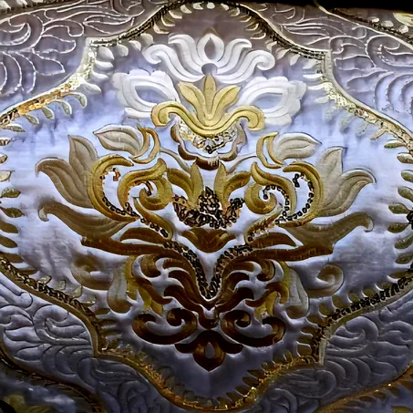 * "لمسة ملكية مودرن.. سحر الطرز المغربي في حلته الجديدة."