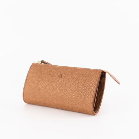 HER WALLET LIGHT CAMEL