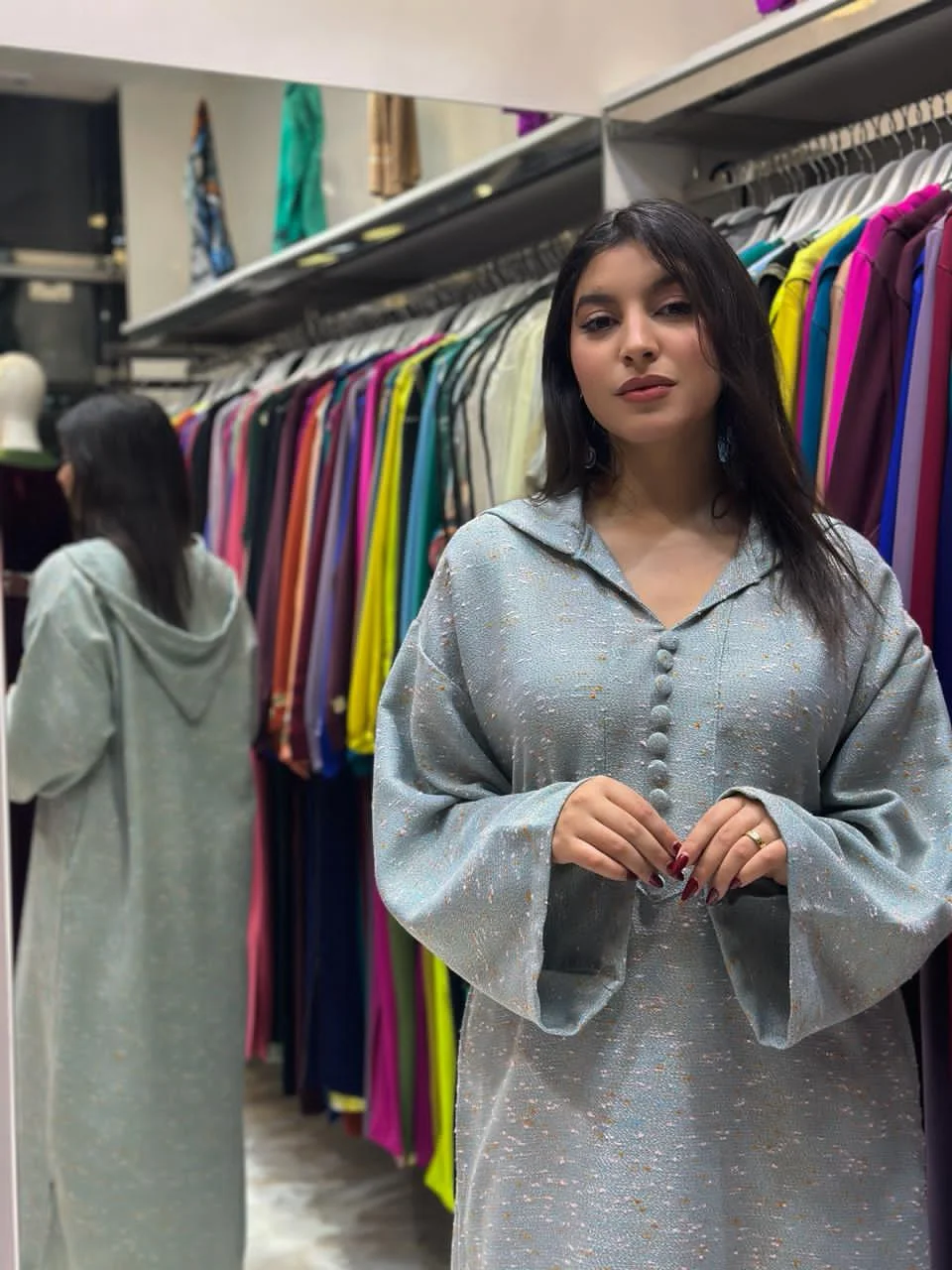 جلابة ثوب بوكليت. bouclette فصالة جبلية بالجياب