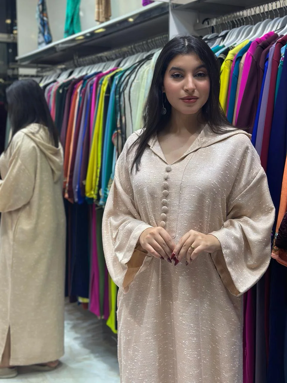 جلابة ثوب بوكليت. bouclette فصالة جبلية بالجياب