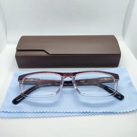 نظارات القرب الطبية