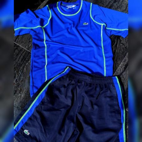 Ensemble lacost bleu 2023