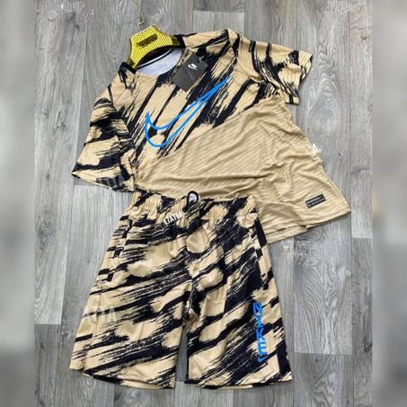 Ensemble nike MJ maron 2023