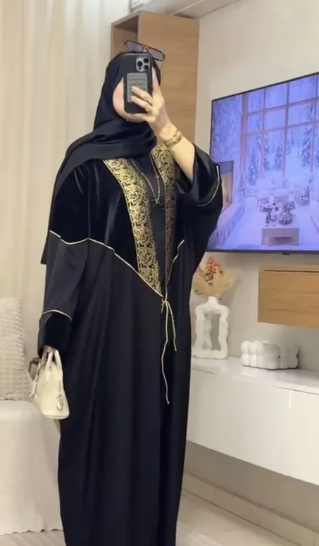 عباية بالخط العربي اللي غتخطف الأنظار! ✨