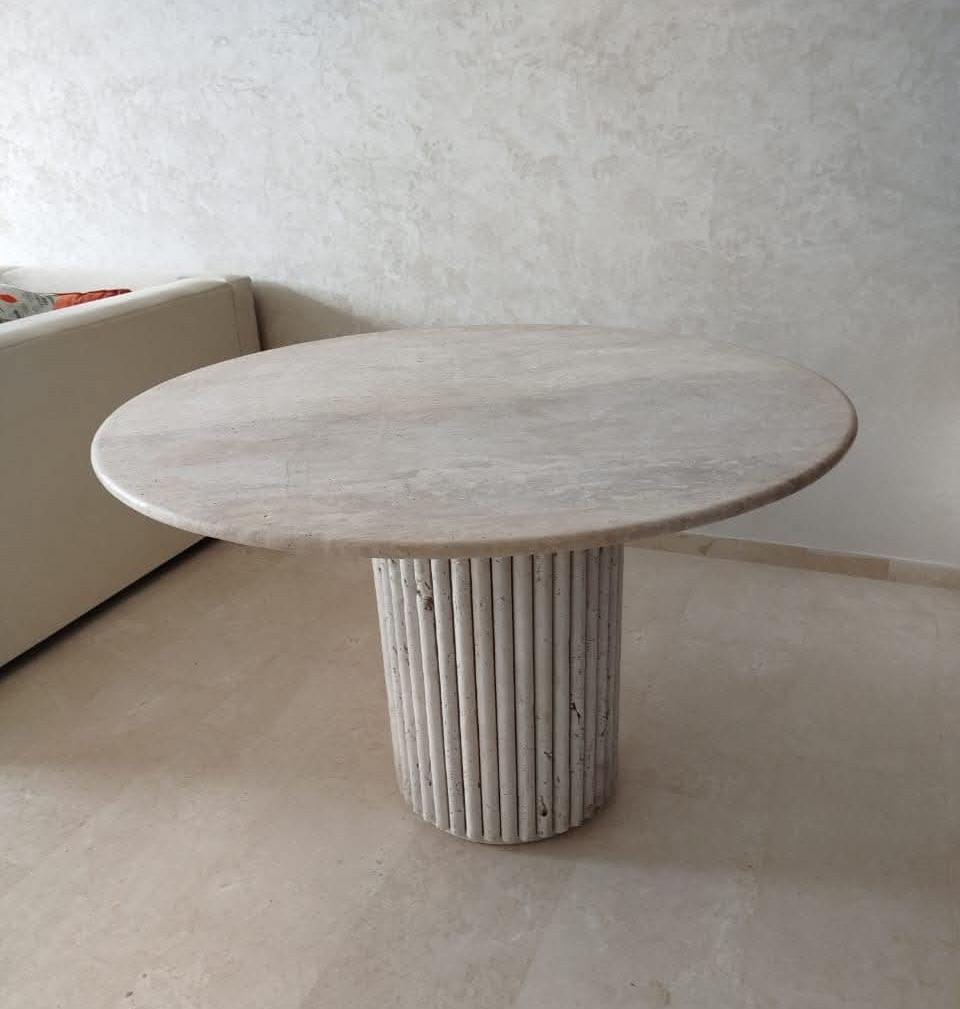 Table ronde en travertin 120×120