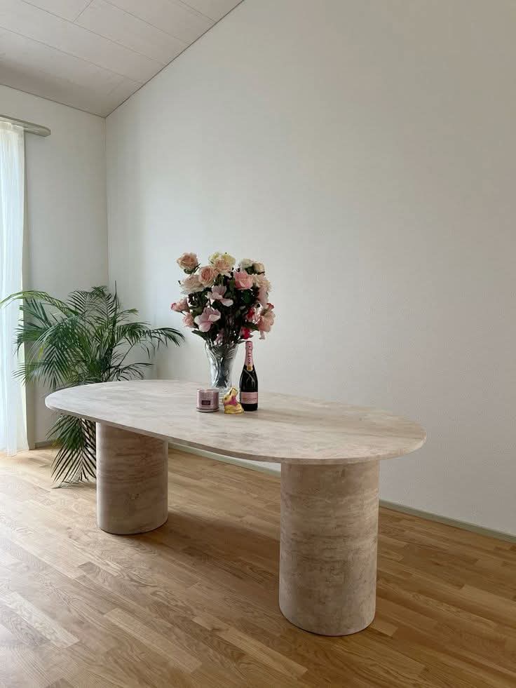 Table à manger ovale en travertin 180×90 cm – Élégance et style naturel