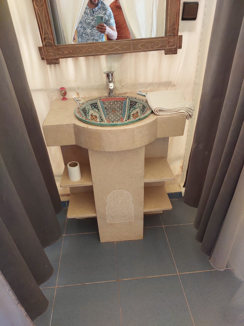 ✨ Vasque en Marbre Local Massif – Élégance Authentique ✨80*50