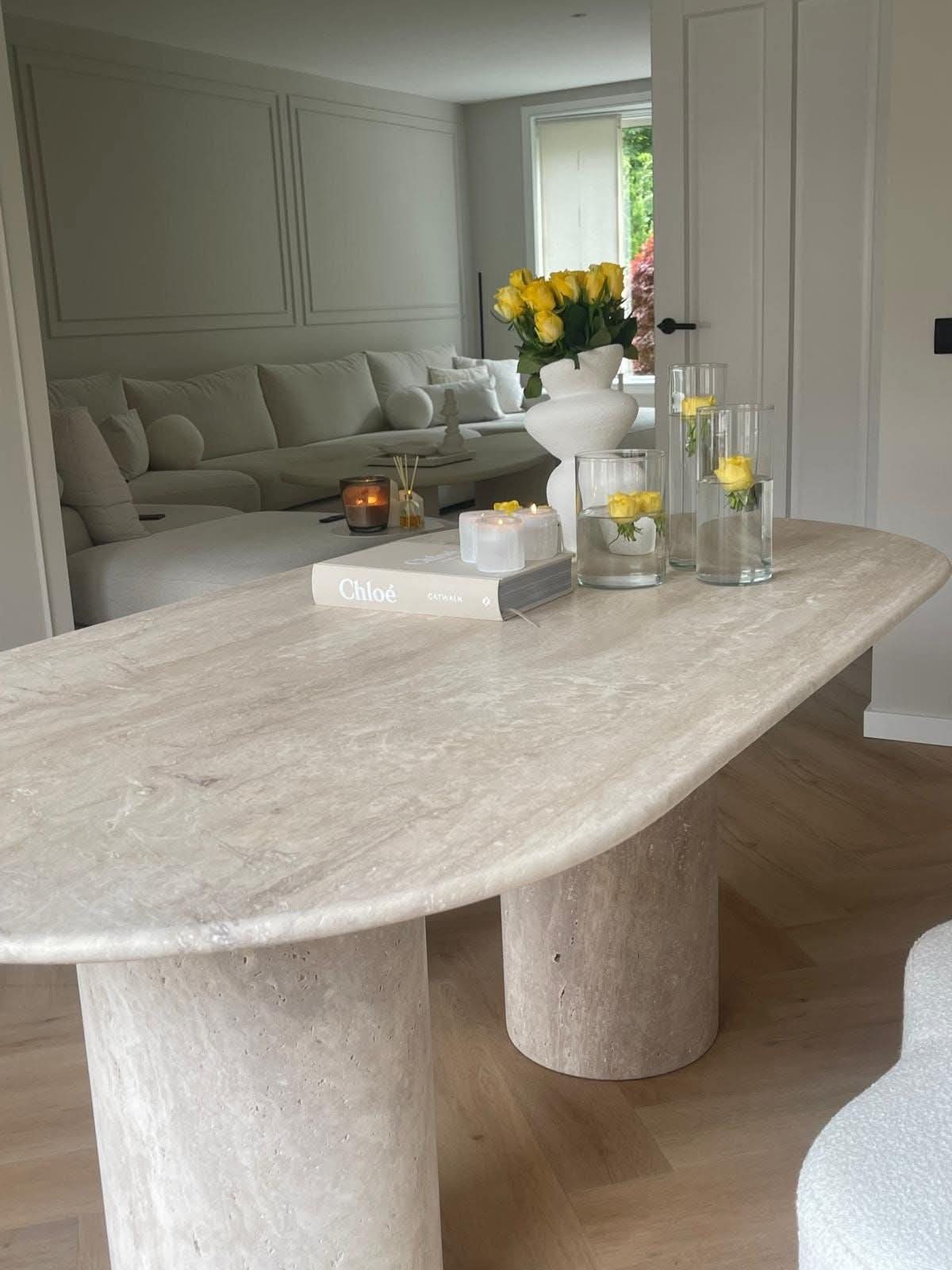 Table à manger ovale en travertin 180×90 cm – Élégance et style naturel