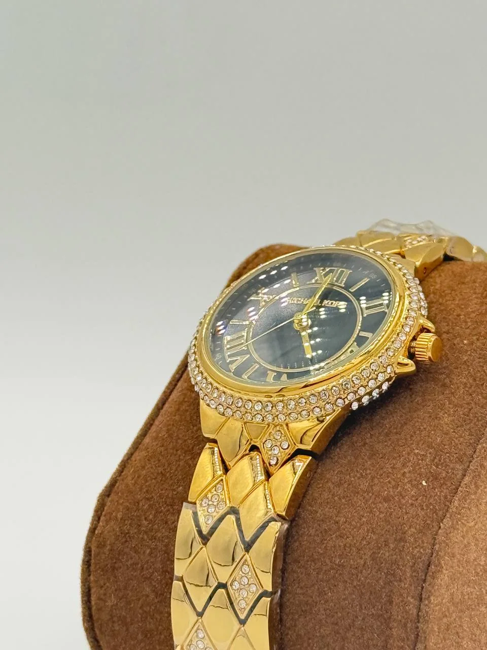 ساعة micheal kors نسائية