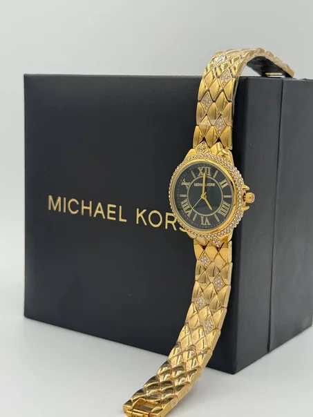 ساعة micheal kors نسائية