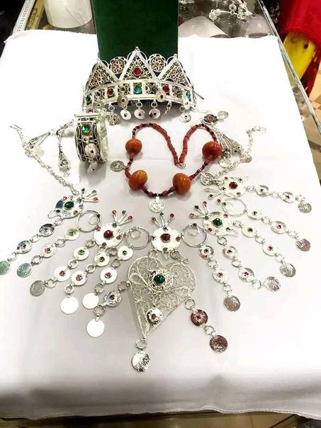 باك الاكسسوارات التقليدية