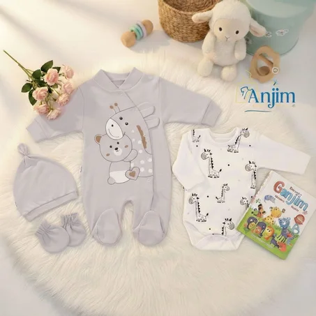 طقم مولود جديد قطن 100% (4 قطع) – راحة وأمان من أول يوم 👶💙