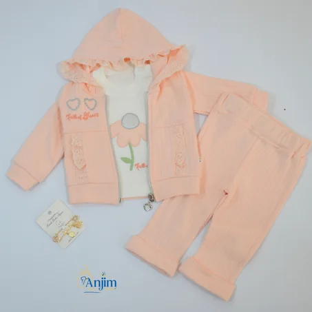 طقم بناتي 3 قطع بقبعة