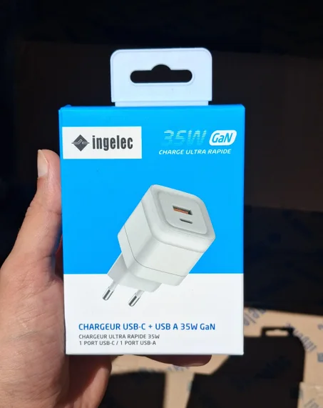 35w GAN ultra fast charge blanc et noir min 5 pieces