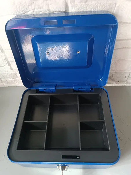 صندوقة معدن 25*20*9سم